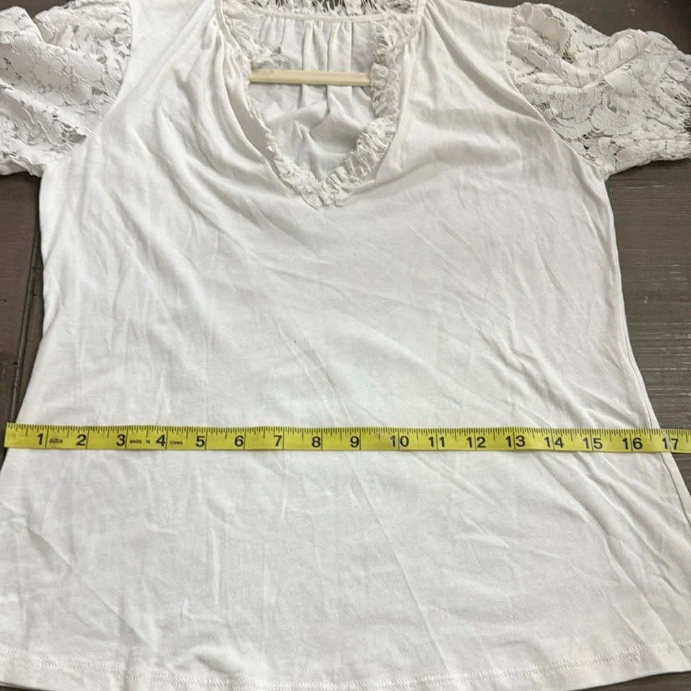 Revolve Generation Love Jess Lace Combo Top short sleeve puff sleeve V Neck - Picture 7 of 8